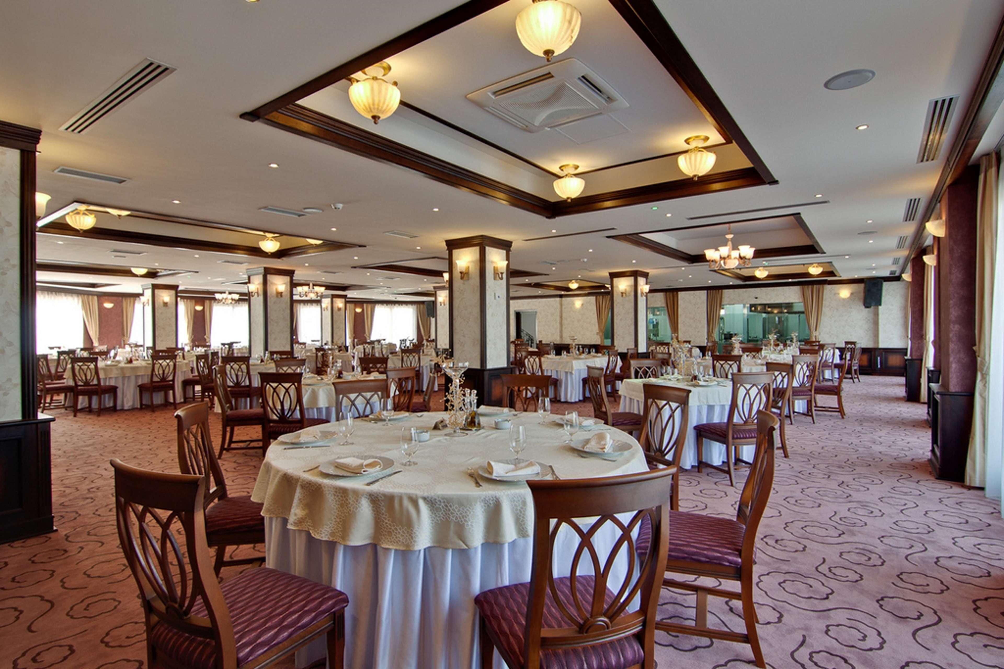 Doubletree By Hilton Hotel Sighisoara - Cavaler Екстер'єр фото
