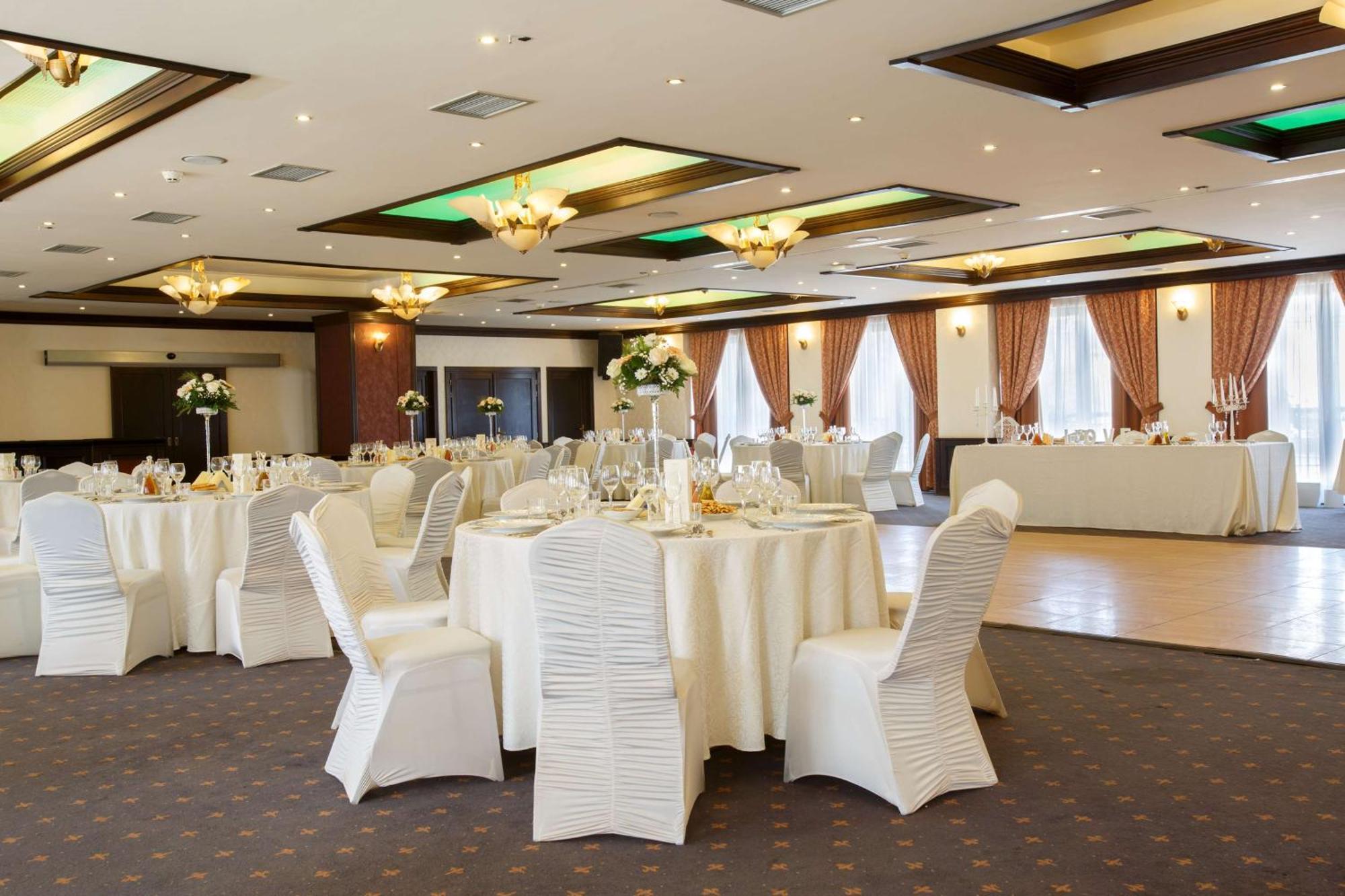 Doubletree By Hilton Hotel Sighisoara - Cavaler Екстер'єр фото